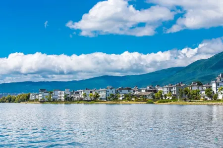 Free Loop Erhai Lake View Resort Hotel Отели рядом с достопримечательностью «Panxi Ferry»