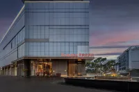 Ramada by Wyndham Foshan Danzao Hotels near Luohang Business & Trade City