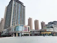 Lanyue Movie Homestay (Zhongnan Century Town)
