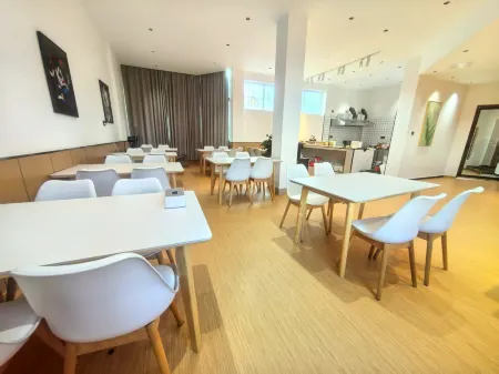 JialonglnternationalHotel