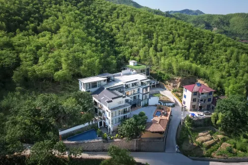 Jiangjun'ge Manor Hotels in Anji