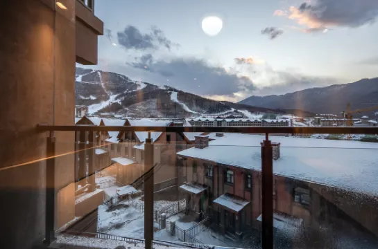 Xuejing Mountain View Homestay