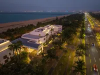 Yunju Hotel (Haikou Binhai Avenue) Hotels near Holiday Beach