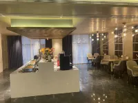 Zhenyue Esports Hotel (Chaoshan High-Speed Rail Station, Chaozhou) - New