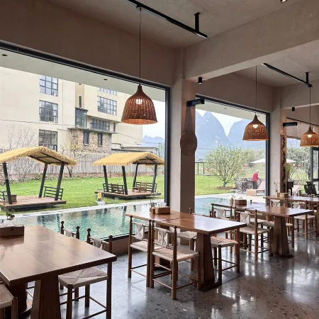 Yangshuo Hetianye Hotel (Ten-Mile Gallery Yulong River)