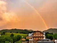 Yangzong Linka Homestay - parking