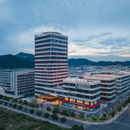 JI Hotel (Lishui Jinyun Economic Development Zone Kechuang Center)