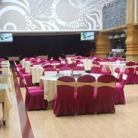 Aer Yurong International Hotel