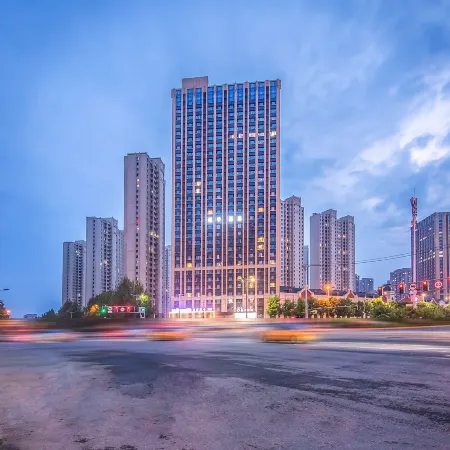 Mercure Hotel Harbin Railway West Station Wanda Plaza Отели рядом с достопримечательностью «Железнодорожный вокзал Харбин-Западный»