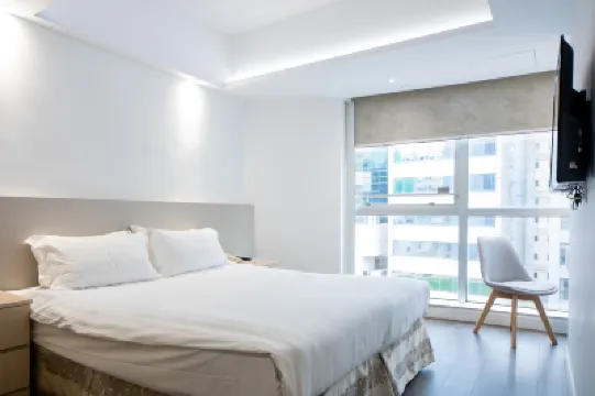 ไวไฟ บูติก โฮเต็ล โรงแรมในหว่านไจ๋และคอสเวย์ เบย์