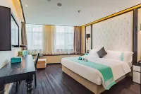 Xana Hotel (Jinbo Store, Jiahewanggang Metro Station, Guangzhou) Hotels near Renrenjia Shopping Plaza