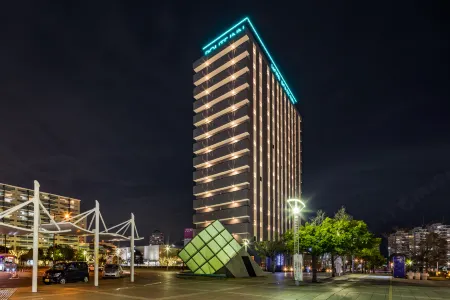 Hotel Route Inn Chiba Newtown Chuo Ekimae - Narita Airport Access Line Отели рядом со станцией Inzai-Makinohara Railway Station