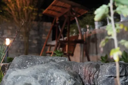 Log, Shanshe Boutique B & B Отели рядом с достопримечательностью «Yunfeng Tunpu Scenic Area»