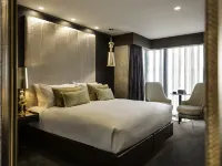 Sofitel Wellington Hotels near Plimmer Steps