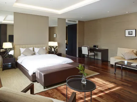 The Suites Hotel Namwon Отели в г. Намвон