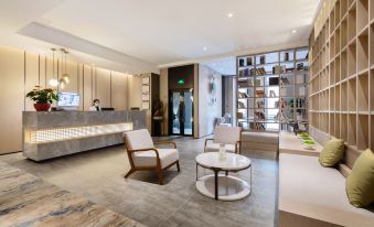 2020SMART Hotel (Sea World, Shui Wan MRT Station)