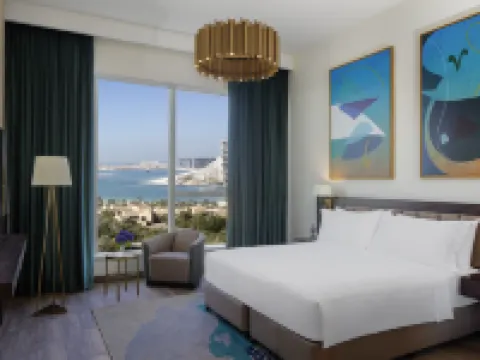 فندق وأجنحة أفاني بلس بالم فيو دبي Hotels near أتلانتس – النخلة