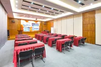 Aichenshi Hotel (Baoding Tianxia Baobai Shopping Plaza)