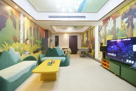Ujoy Resort  Holiday Villa (Foshan Midea Egret Lake)