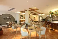 O.Live Social (Guilin Elephant Trunk Hill Two Rivers and Four Lakes Store) - sarapan