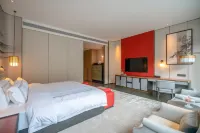 Silk Commerce Clubhouse