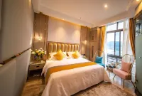 Wushan Ziyu Yunxi River View Hotel