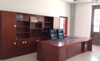 4. Kubuzi D..