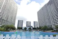 Stay in Yangjiang. Come see the Beach House Hotel dekat Minjie Gold Beach