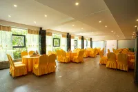 Zhenyuan flower garden Riverview Hotel