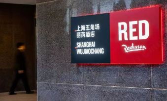 Radisson RED Shanghai Wujiaochang Hotel