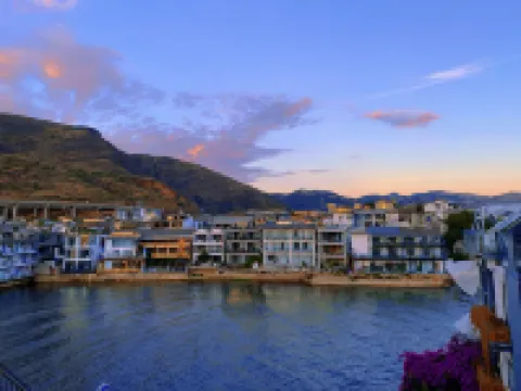 Dali Shuanglang Lianhaiju Seascape Inn Hotels near Moon Palace