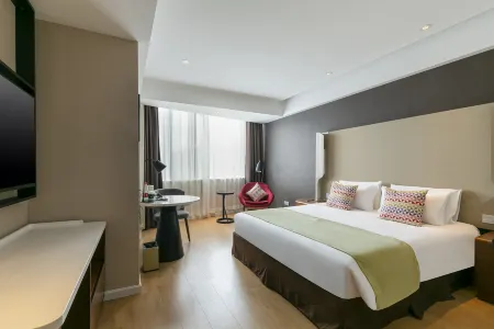 Campanile Hotel Xining Railway Station