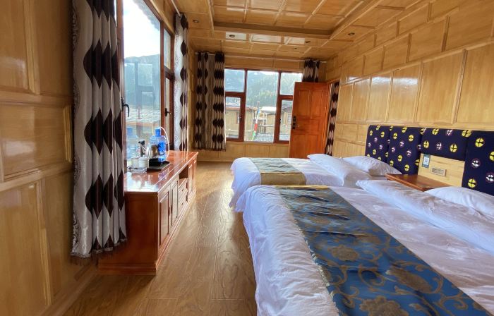 Sanchunli · Cloudive · Tibetan-Style Budget Boutique Stay (Dari Viewing Platform)