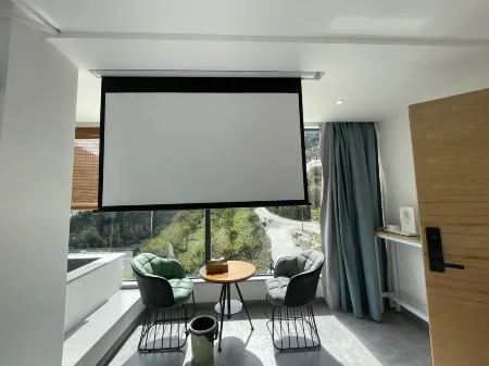 VALATOMS Van Latu Chuyi Homestay (Kangding) Отели рядом с достопримечательностью «Nanwusi»