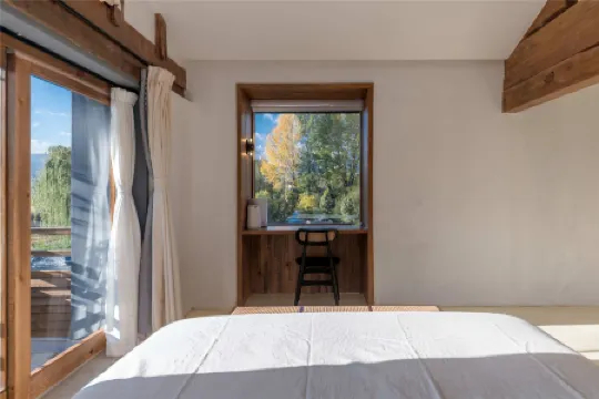 Shiran Mountain House Resort Hotel Shaxi Ancient Town