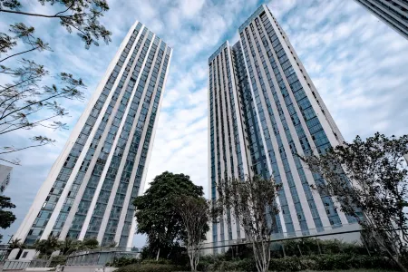 Yuju Urban Light Villa (Shenzhen Ailian Subway Station) Отели рядом с достопримечательностью «The Chinese University of Hong Kong»