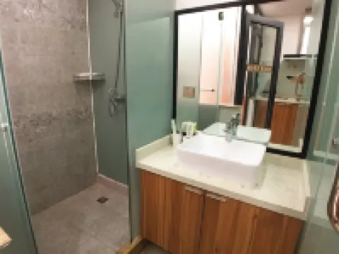 Zhu Meiyinxiang Apartment (Qingdao May Fourth Square Kaohsiung Road Metro Station)