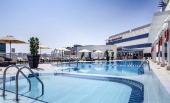 7. Crowne P..