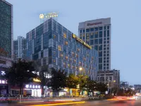 Jinjiang Metropolo Hotel Zhenjiang Railway Station Wanda Plaza Hôtels à : Zhenjiang