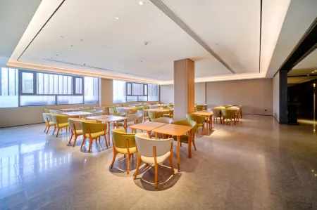 VX Hotel (Jingbian County Changcheng Road) Отели в г. Цзиньбяньсянь