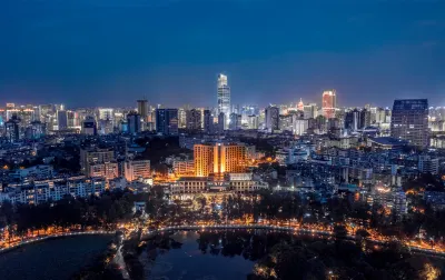 Zhongwei Green Lake Hotel Отели в г. Куньмин