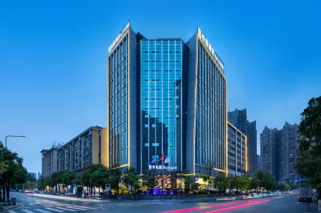 ROYGEM Hotel People's Government of Huaihua City, Huaihua Отели рядом с достопримечательностью «Zhongpo Places of Interest»