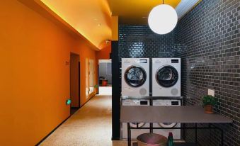 baseLITE XINTIANDI Serviced Apartment
