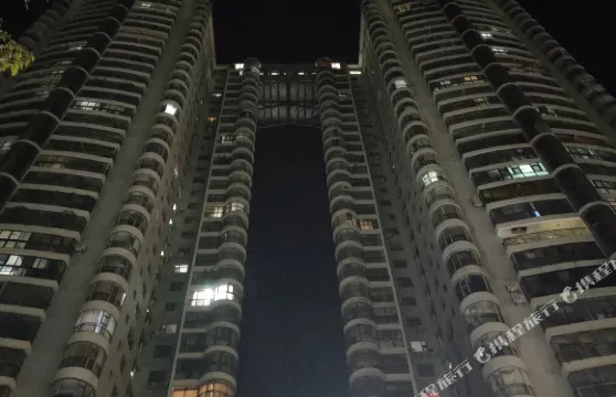 嘉魚天空之城主題酒店