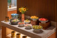 Orange Hotel (Sanhe Yanjiao Railway Station Yingbin Road)