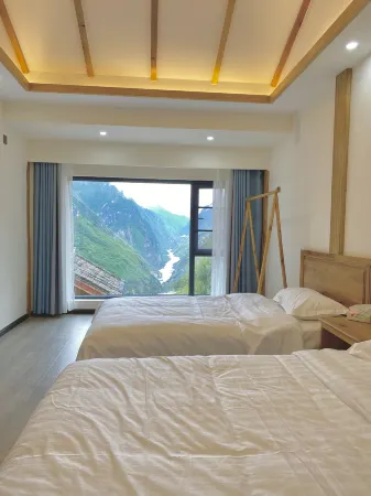 Shangri-La Central Tiger Leaping Canyon Dream Boutique B&B