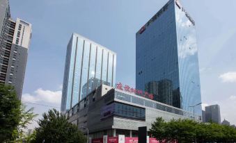 Shenyang August Apartment