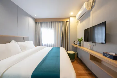 Aige Hotel (Shenzhen Bao'an Fanshen Subway Station)
