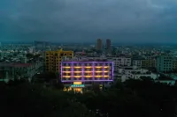 Yijia Hotel (Chengmai Jinjiang Qianqiu City Plaza) - 2-Star