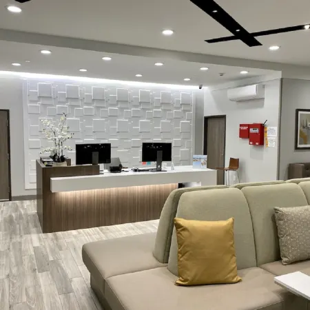 Days Inn & Suites by Wyndham Beaumont West / I-10 & Walden